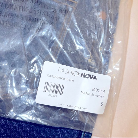 NWT Fashion Nova Carter Denim Shorts -Medium wash size 5 - Picture 13 of 15